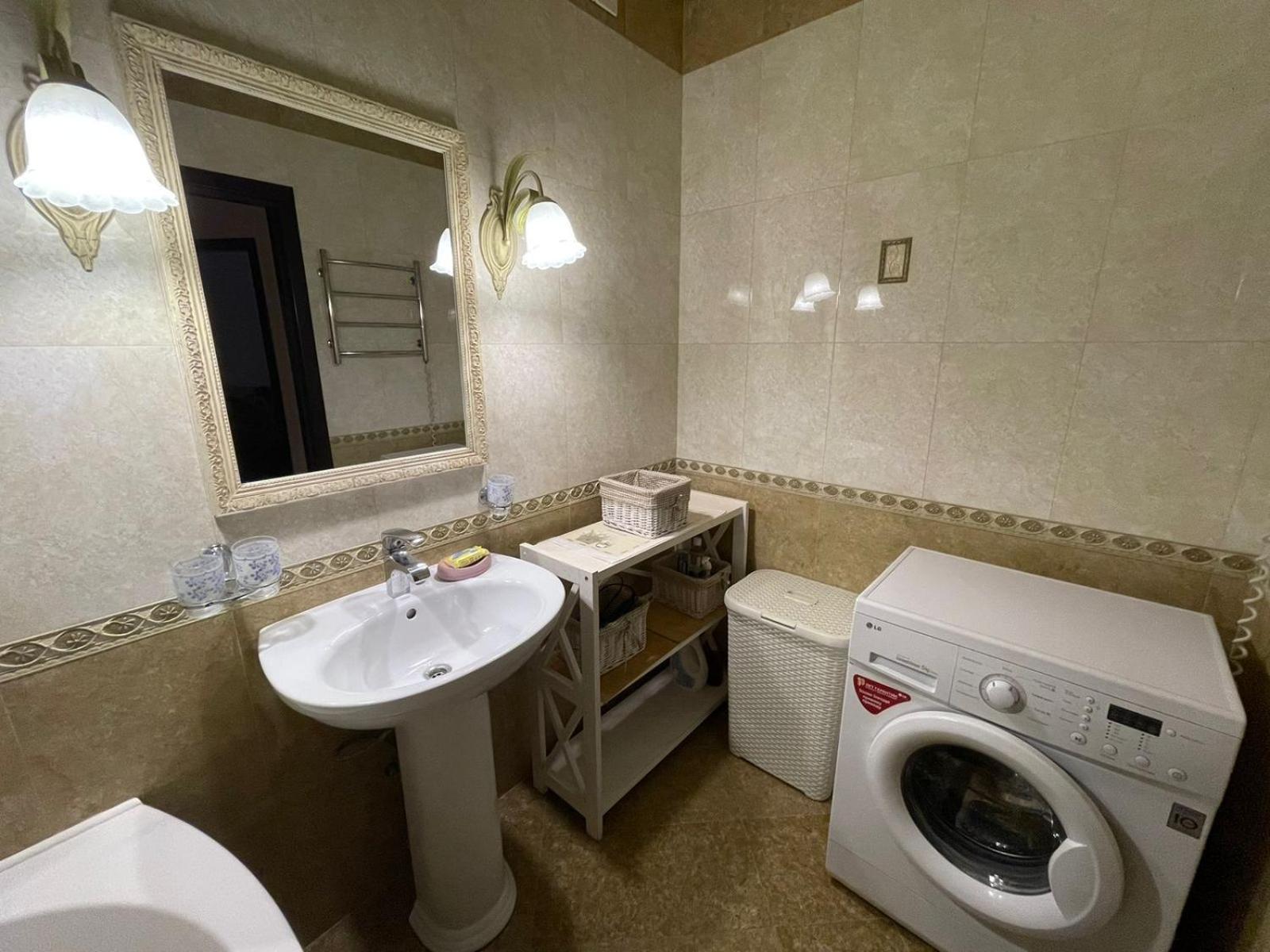 Красивая 2-Ком.Кв.,В Новом Доме!От Хозяйки! Odessa Exteriör bild
